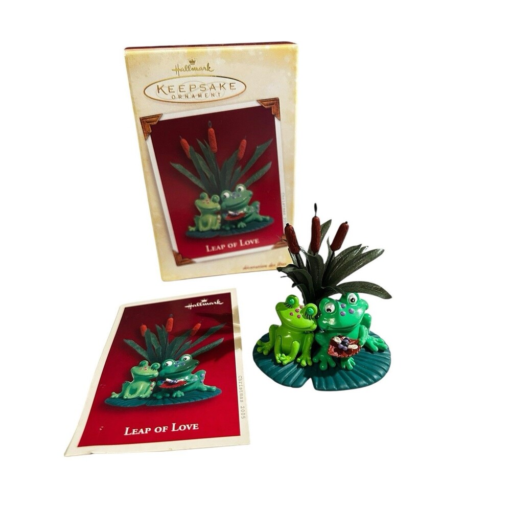 Hallmark Keepsake Ornament 2005 Leap of Love Frogs on Lilly Pad with Cat Tails